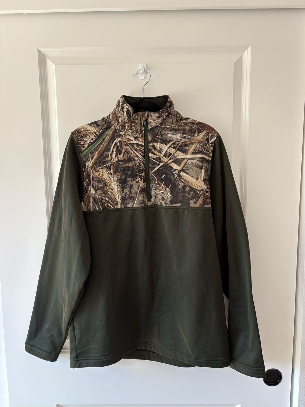 Under Armour Men's Olive Green and Camo Quarter-Zip Pullover